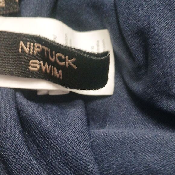 NIPTUCK Swim  Multi Fit Cup One Piece Swimsuit Sz 6 Navy blue white - Picture 7 of 7